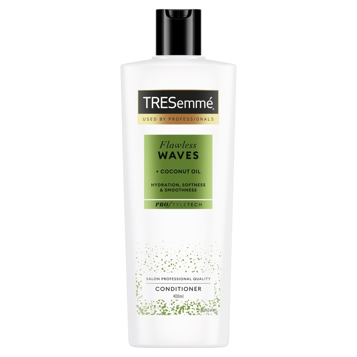 TRESemmé Flawless Waves hajbalzsam hullámos/ göndör hajra, 400 ml