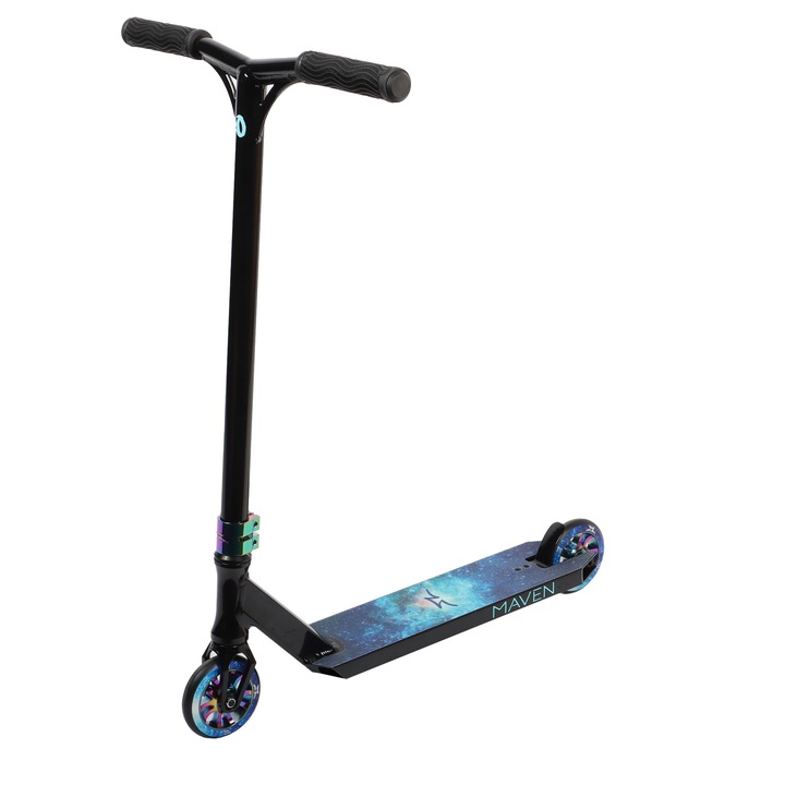 Тротинетка AO Scooters Maven 2022, 495.3x117мм, колела 110мм, черна