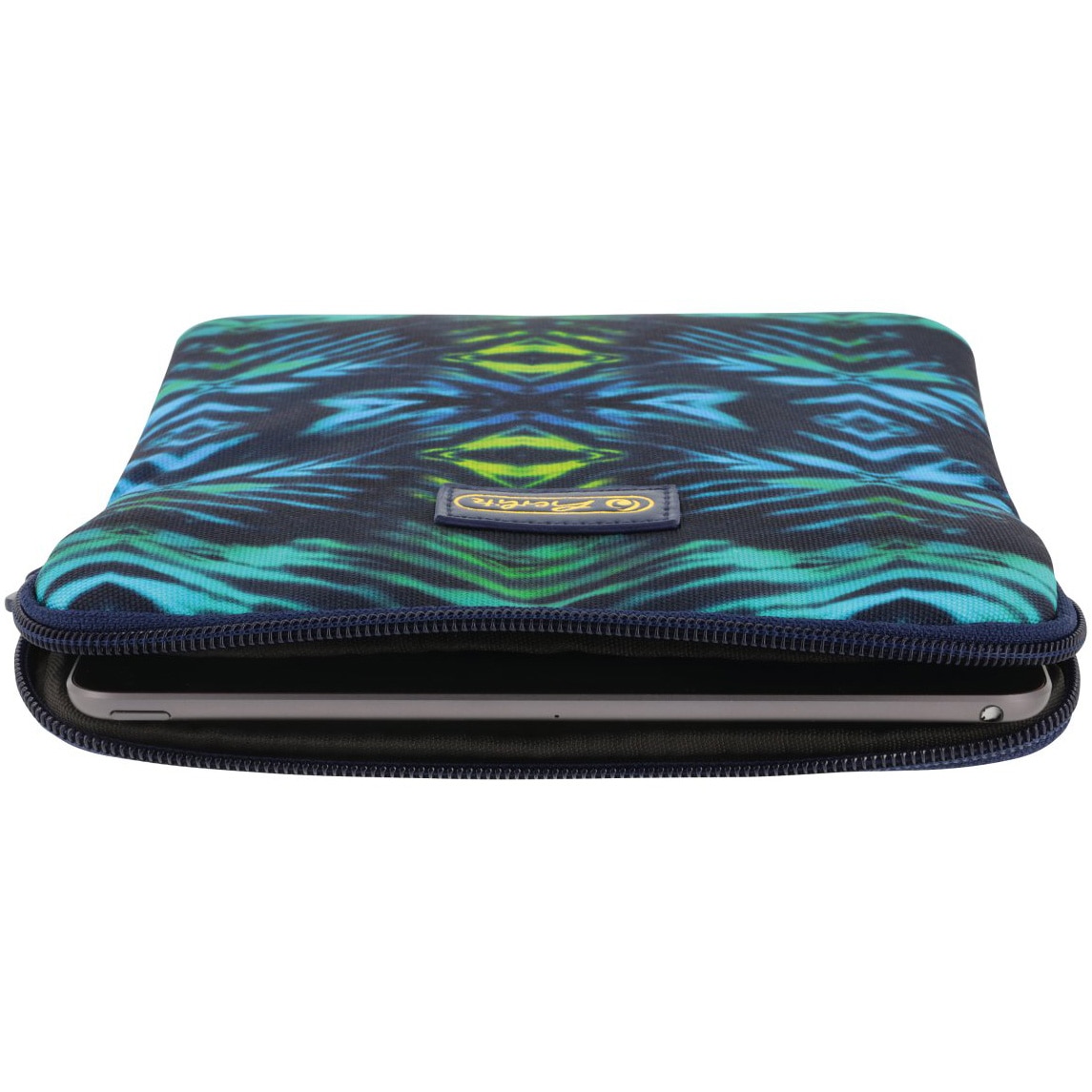 Husa Herlitz, tableta New Batik, dimensiune 27.5 x 19.5 x 2 cm, motiv Fearless