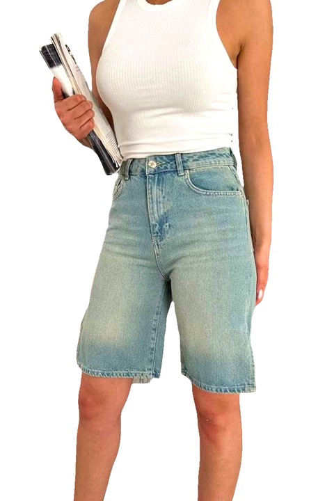 Blugi scurti Lagos, croiala mom fit cu slit lateral, Verde deschis