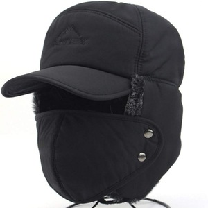 Férfi kalapok és sapkák