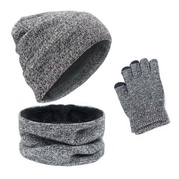 Set 3 in 1: Caciula, fular si manusi, gri deschis, dimensiuni caciula 29cm, fular 25x18cm, manusi 21cm