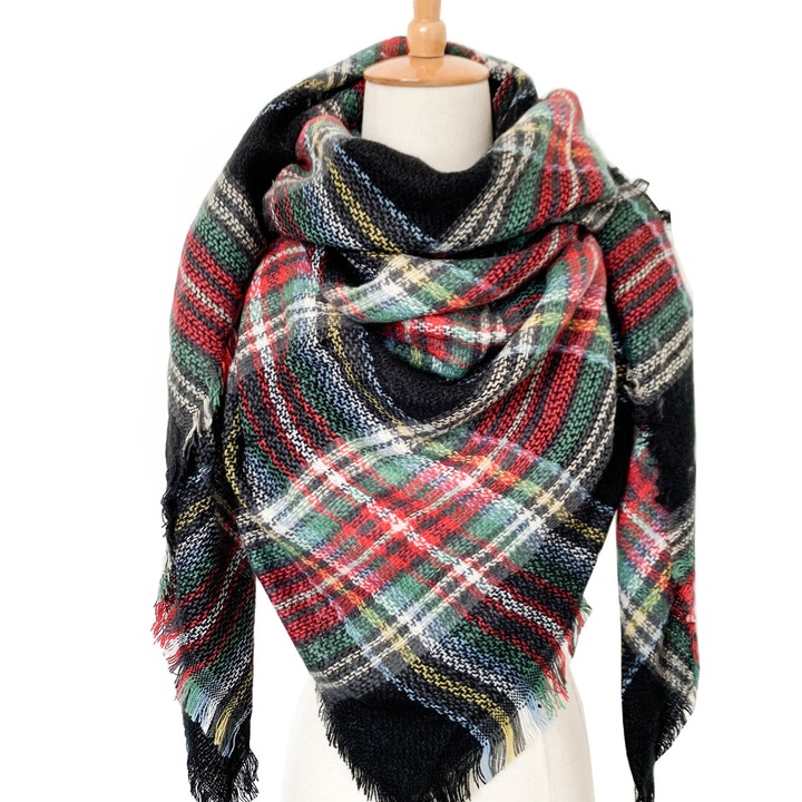 Esarfa oversized dama, tartan scotian, 140x140cm, calduroasa, moale, cu ciucuri