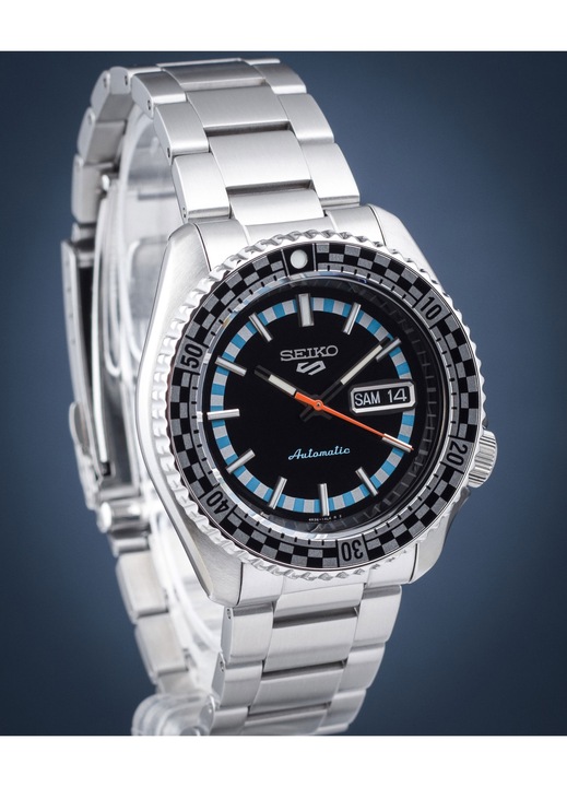 Ceas barbatesc Seiko 5 Sports Automatic, Editie Speciala Checker Flag, mecanism 4R36, rezistenta la apa 10 ATM, argintiu