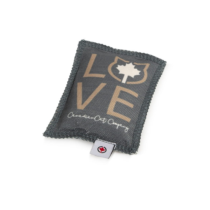 Macskajáték Canadian Cat LOVE, pamut, szürkésbarna, 7,5x10,5 cm, készlet valeriannal