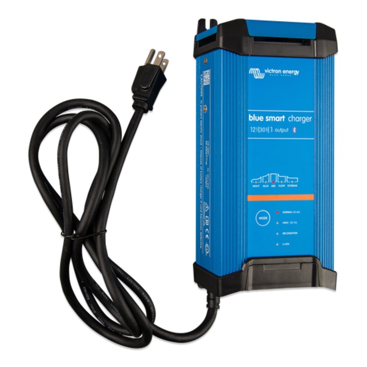 Töltő Victron Energy Blue Smart IP22 12/30(1) 230V AU/NZ