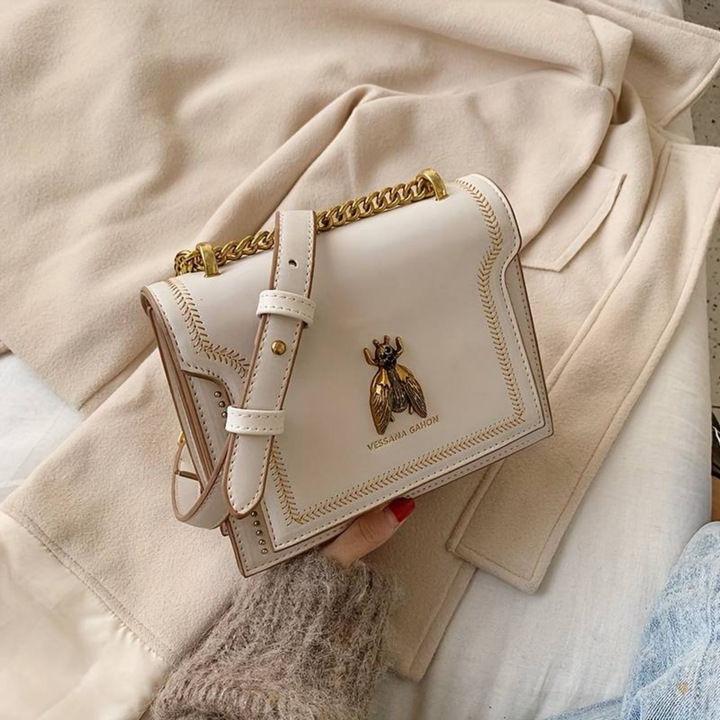Geanta de Umar din Piele Ecologica -Eleganta cu Broderie si Accesorii Metalice Aurii, Design Cu Albina, Curea Reglabila, Casual, Crem