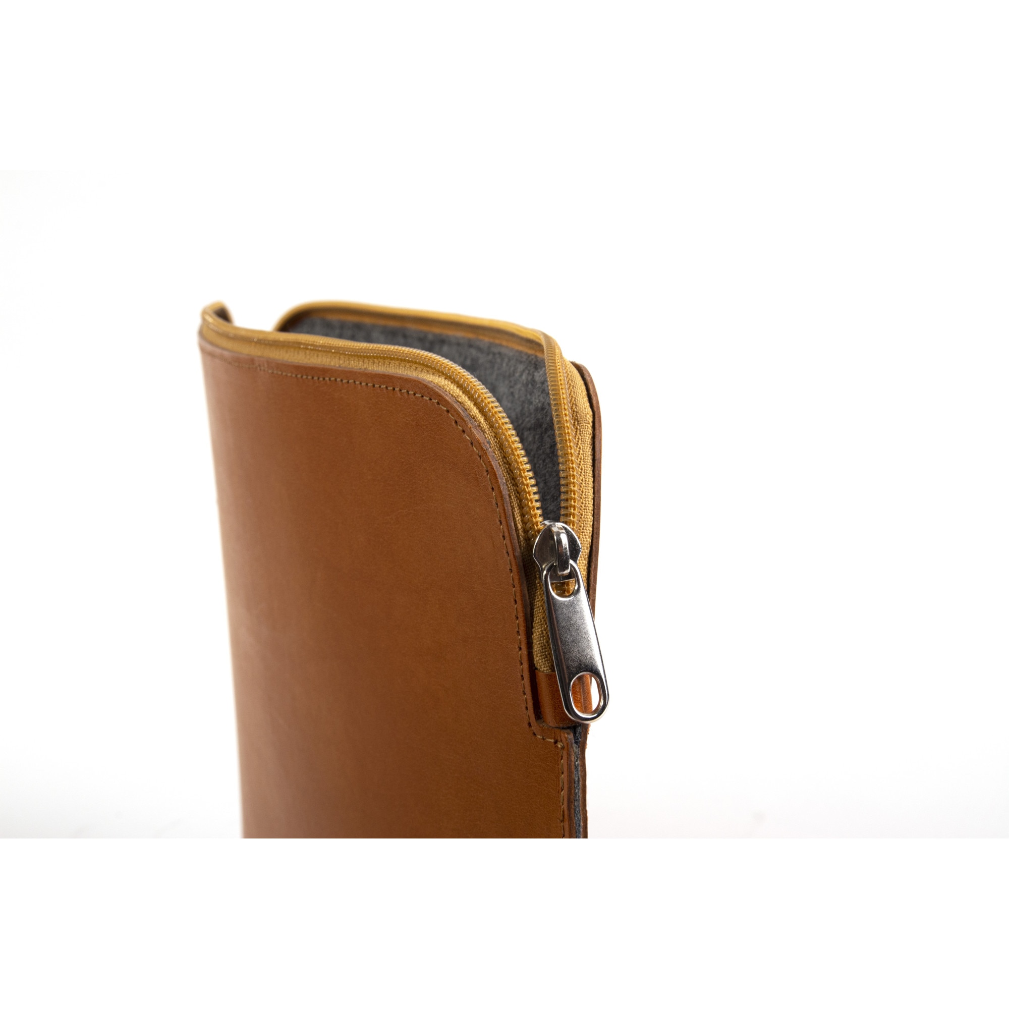 Husa de piele premium cu fermoar pentru MACBOOK AIR 15, culoare maro