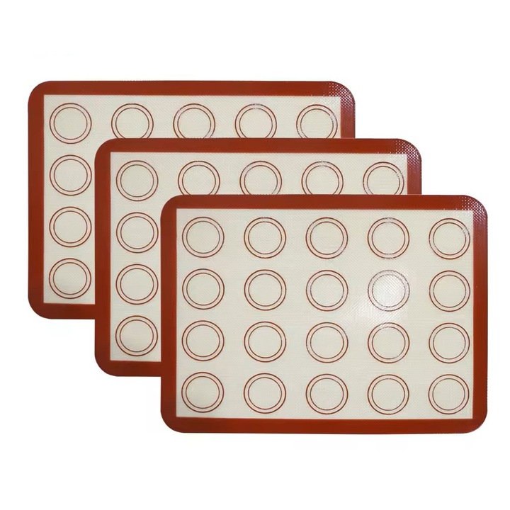 3 db-os szilikon szőnyeg sütéshez, Cumparaturescu, 42x30 cm, újrafelhasználható, barna