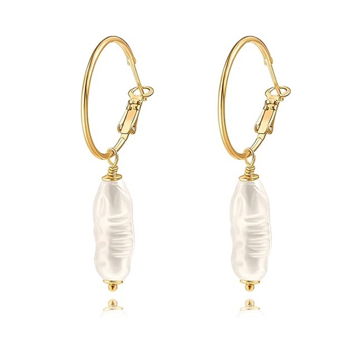 Медни обеци с неправилни дълги барокови перли, златист цвят