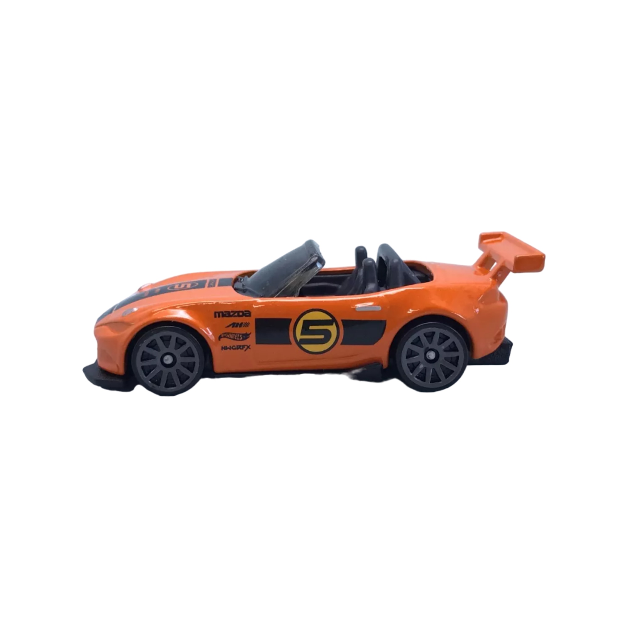 Masinuta Hot Wheels Mazda MX-5 Miata '15, portocaliu, 1:64 - eMAG.ro