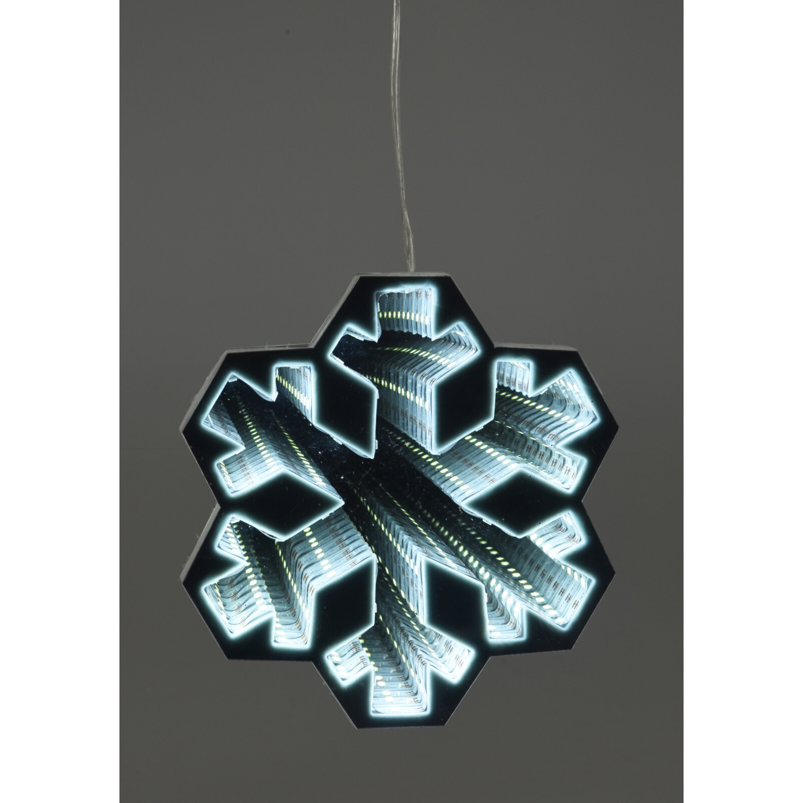 Decoratiune cu Led Snowflake Infinity Mirror, 20x16x1.2 cm