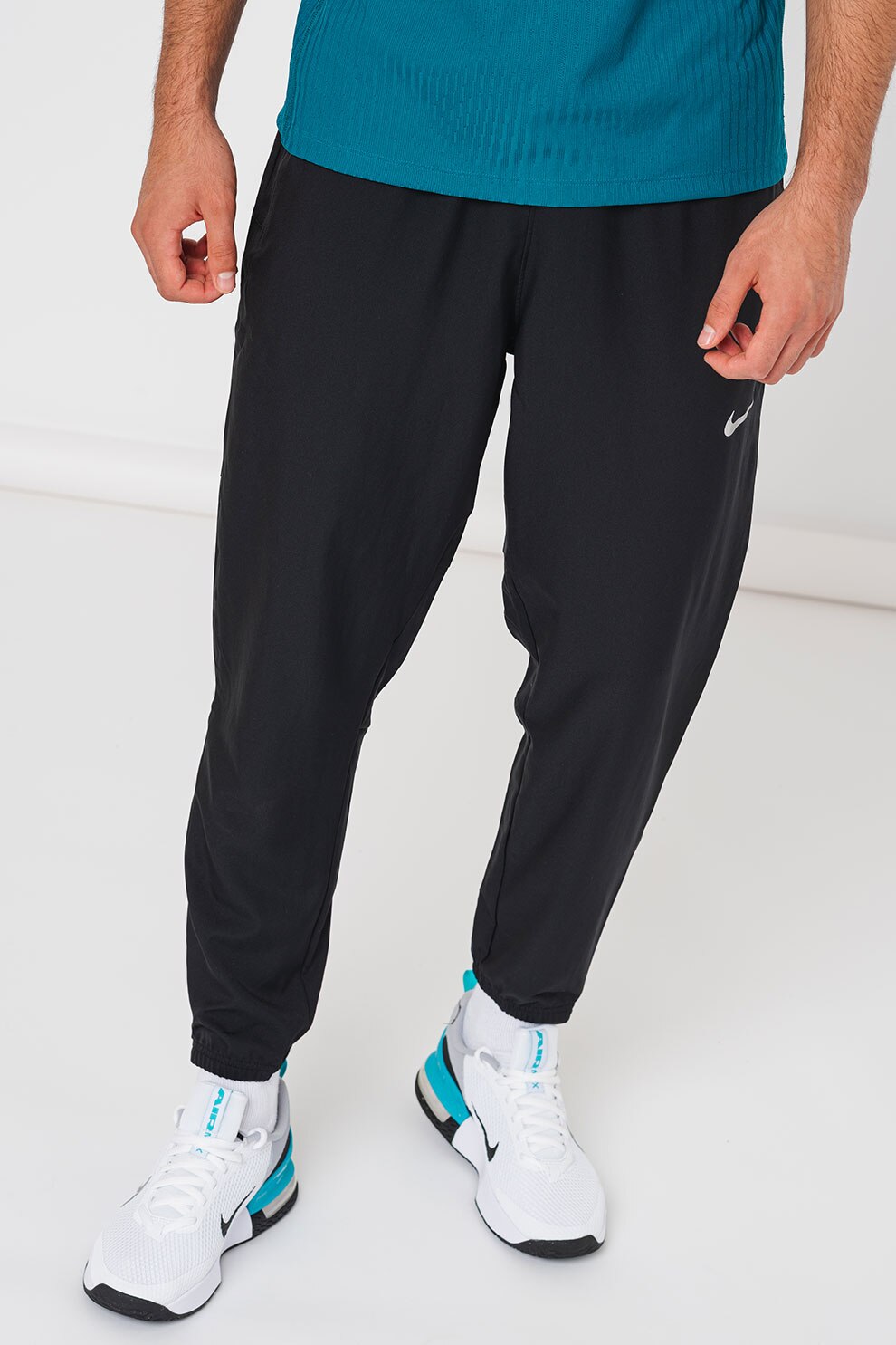 Nike, Pantaloni cu tehnologie Dri-Fit, pentru alergare, Negru