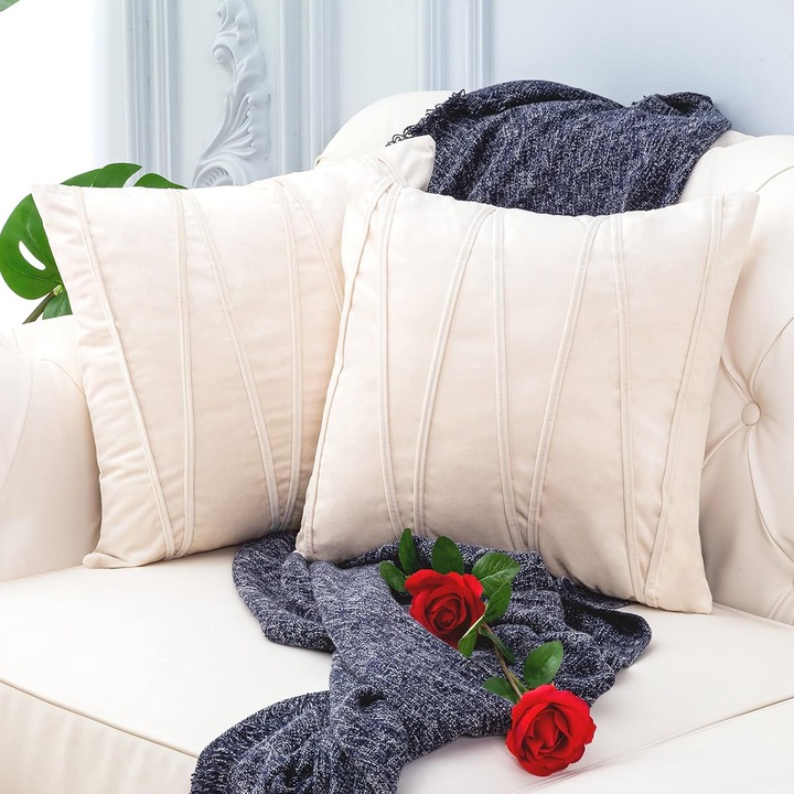 2 darab bársony díszpárna huzat cipzárral, átlós mintával, 45x45cm, krém