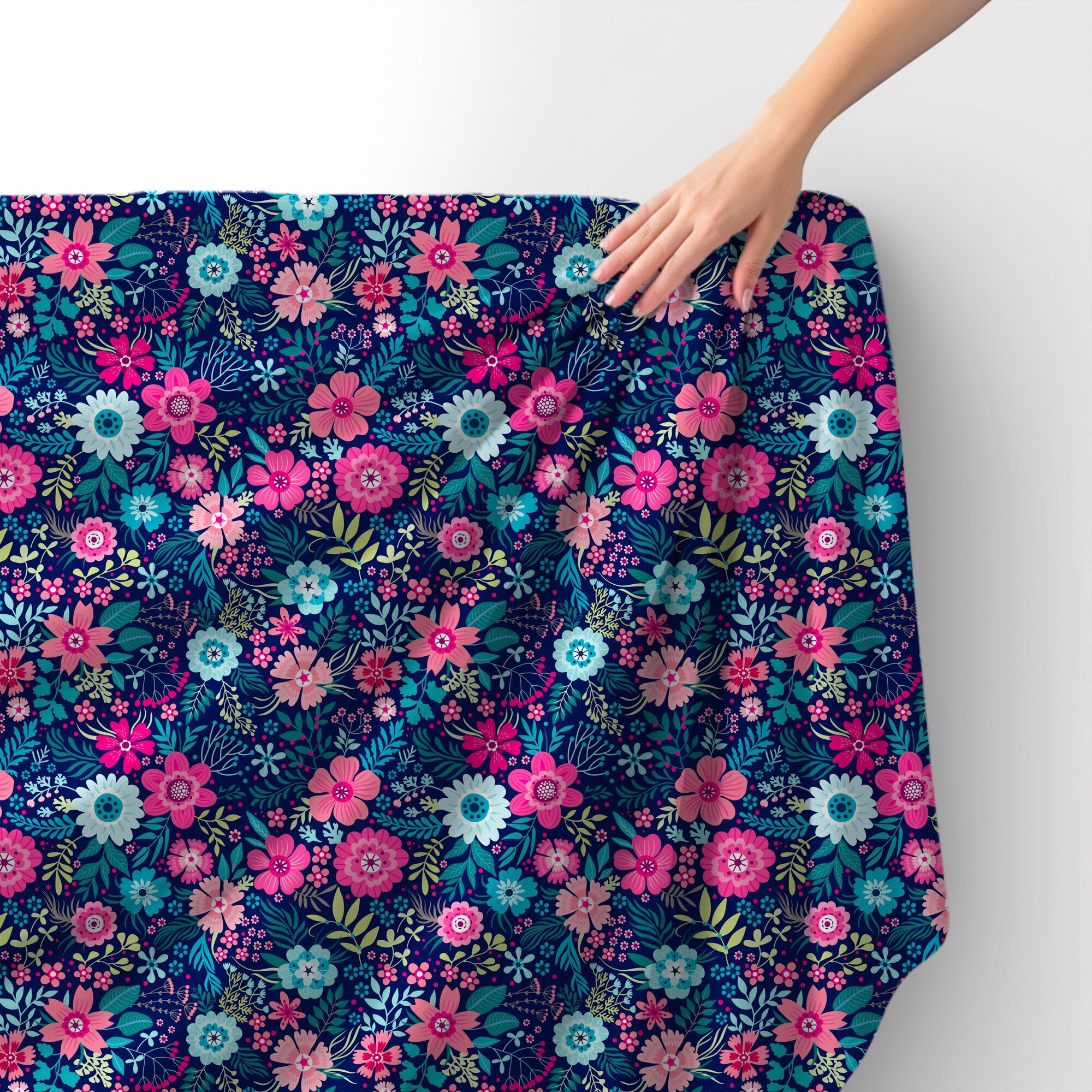 Material textil catifelat, model flori colorate, multicolor, 145x280cm ...