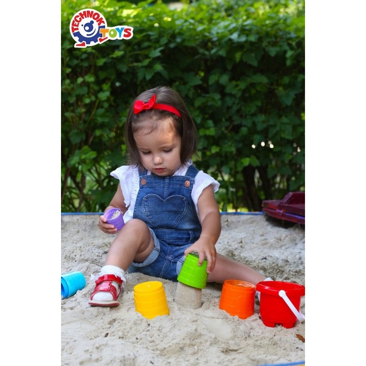 Joc stivuibil cu 7 elemente Piramida in galetusa Multicolor