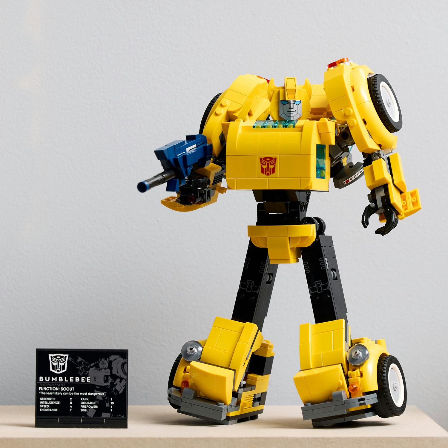 LEGO® Icons Creator Expert - Bumblebee 10338, 950 piese - eMAG.ro