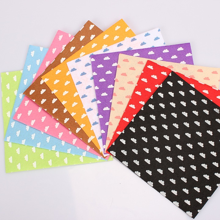 Set 10 bucati Panza Netesuta QttvbTna, Model Nori, pentru Artizanat, 15x15cm