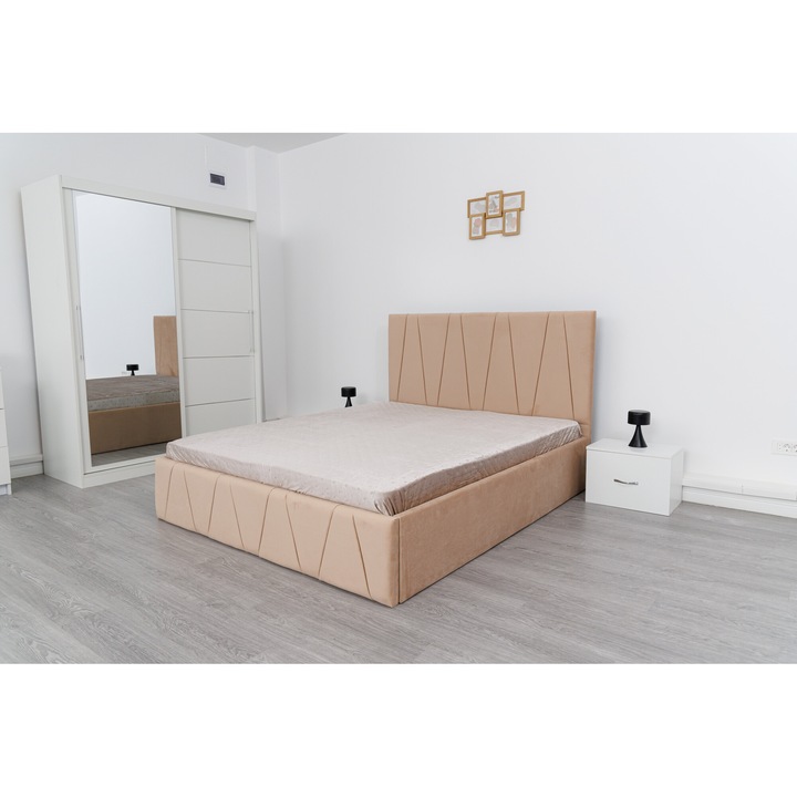 Dormitor Complet Cosmin Alb Bej cu Pat Tapitat Bej Stofa 160x200 Dulap Usi glisante Alb 150 x 200 cm cu Oglinda si Noptiere