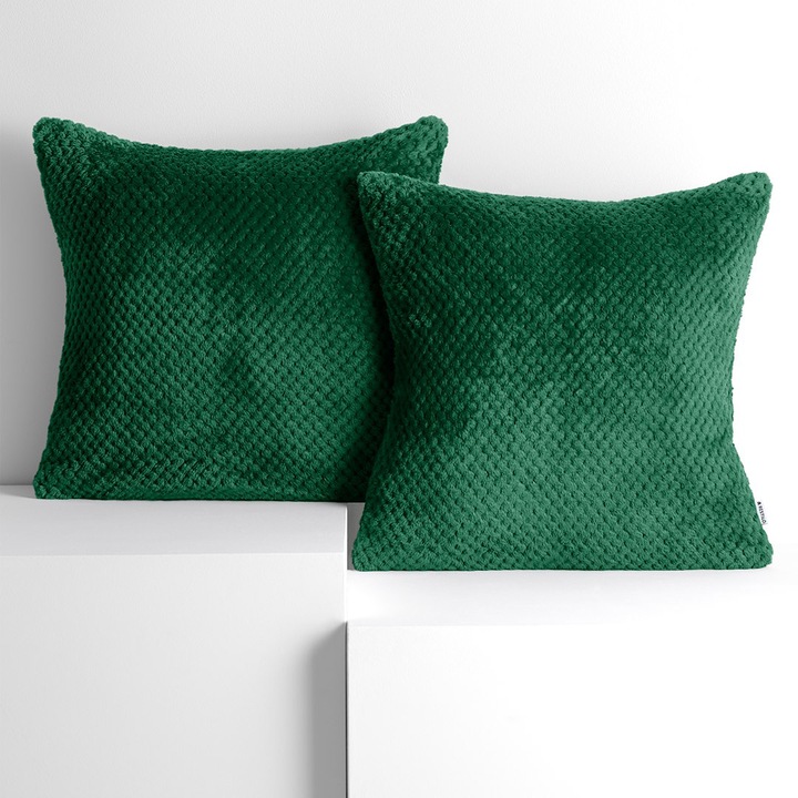 Set 2 huse pernute decorative, model geometric in relief, Henry, 45 x 45 cm, Verde
