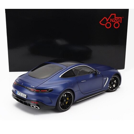 Macheta Mercedes AMG GT 63 spektralblau - 1/18 Nzg - eMAG.ro