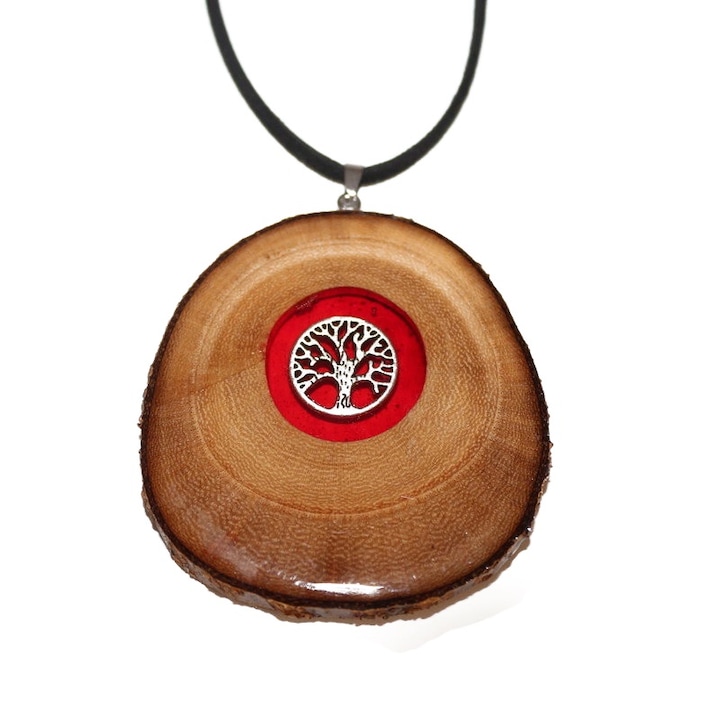 Colier cu pandantiv din felie naturala de lemn rasina si charm Copacul Vietii handmade