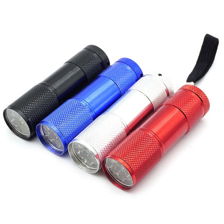 Комплект от 4 мини LED фенерчета, Jormftte, метални, многоцветни, 8.5x2.5x2.5cm