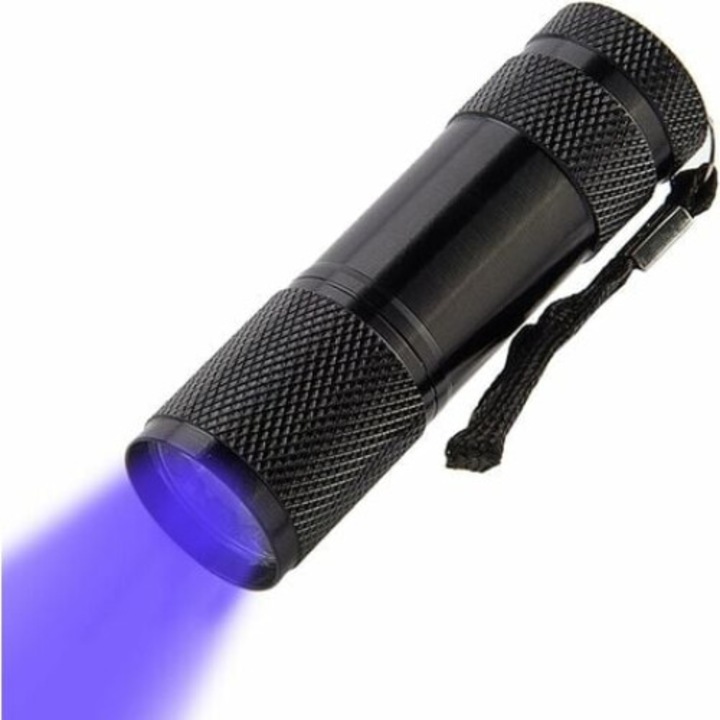 UV LED фенер, Jormftte, 395 nm, водо и удароустойчив, черен