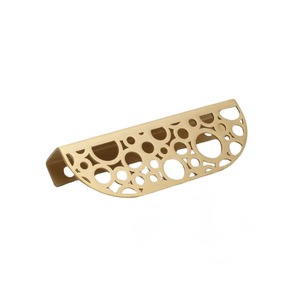 Feronerie si accesorii mobila