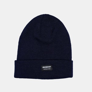 Caciuli sport barbati