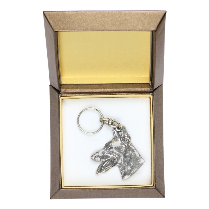 Dobermann - Ezüstözött medál kutyával díszdobozban, táskadísz, hátizsák medál Art-Dog márkától