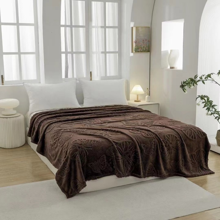 Patura Cocolino UNI pentru pat dublu 200 x 230 cm, model fluturi Maro