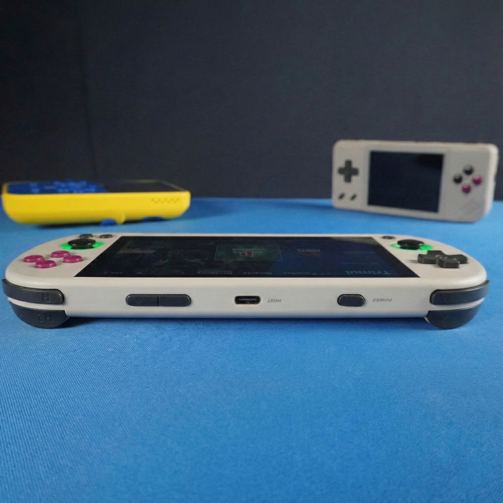 Consola retro portabila TRIMUI Smart Pro cu jocuri, quad core Cortex-A35 1.8GHz, 1GB LPDDR4, IPS LCD 4.96" 1280x720, 5000 mAh, WiFi 5, gri