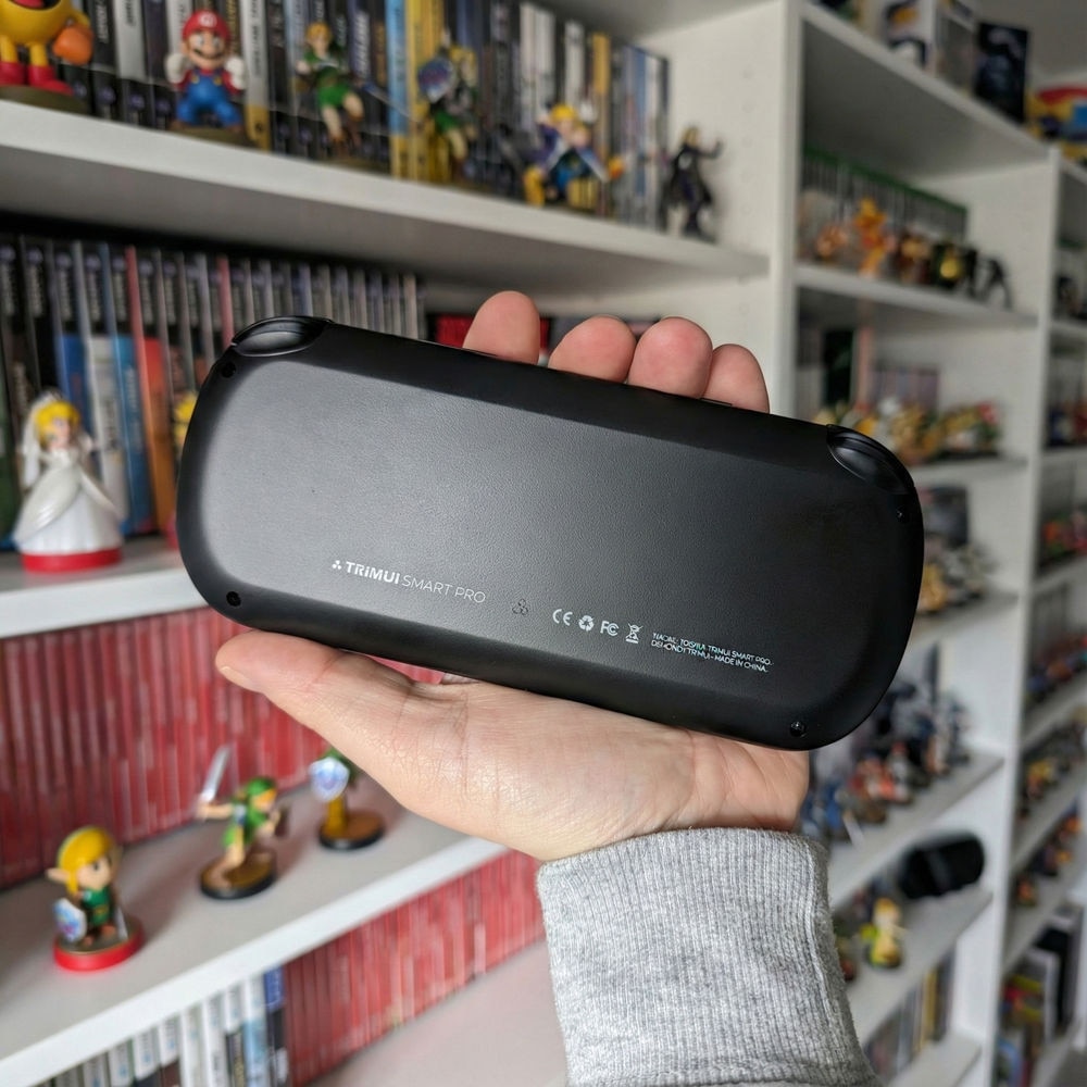 Consola retro portabila TRIMUI Smart Pro cu jocuri, quad core Cortex-A35 1.8GHz, 1GB LPDDR4, IPS LCD 4.96" 1280x720, 5000 mAh, WiFi 5, negru