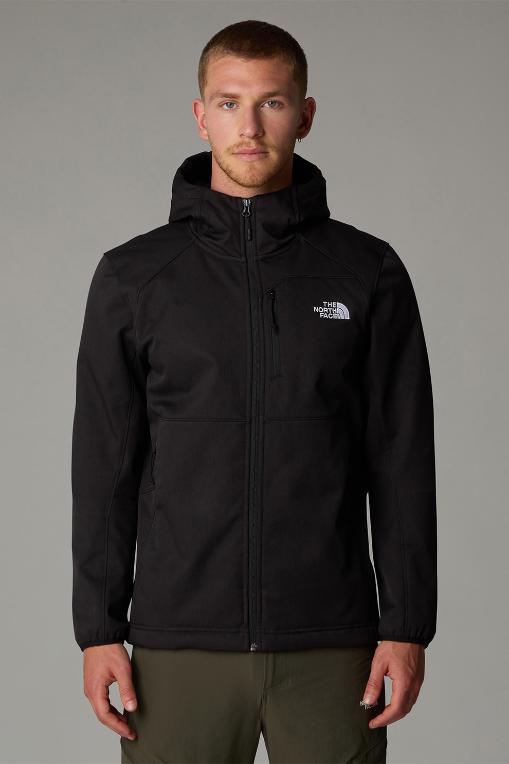 The North Face, Jacheta rezistenta la vant cu captuseala din blana  shearling sintetica Quest, Alb/Negru
