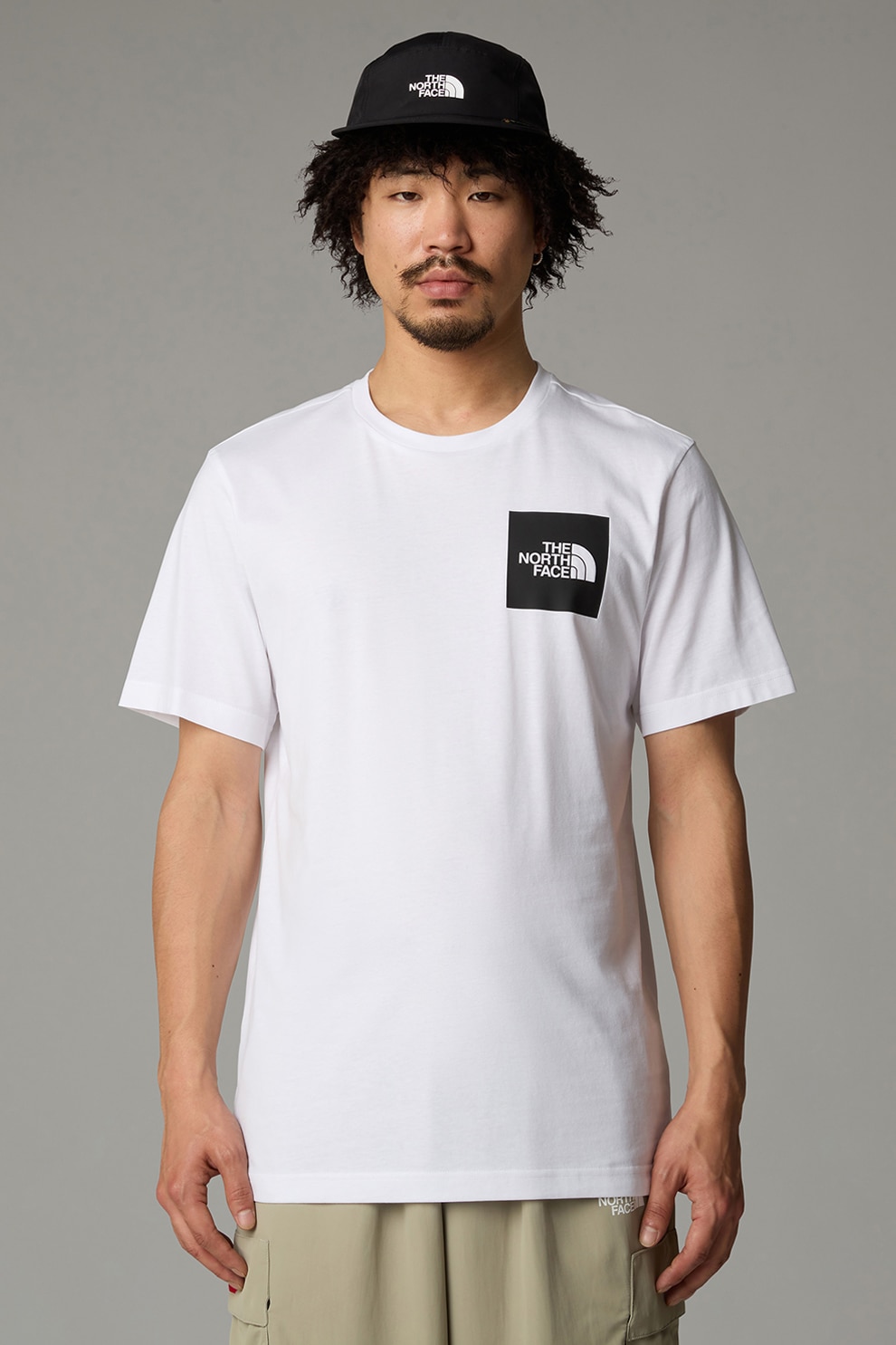 The North Face, Tricou cu decolteu la baza gatului si logo pe piept, Alb, Negru, M