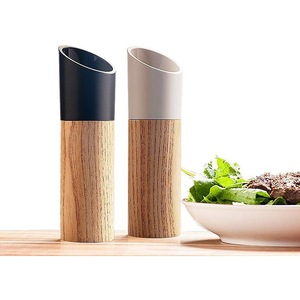 Rasnite si dozatoare condimente