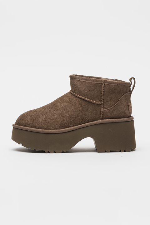 UGG, Боти от велур Classic Ultra, Сиво-бежов