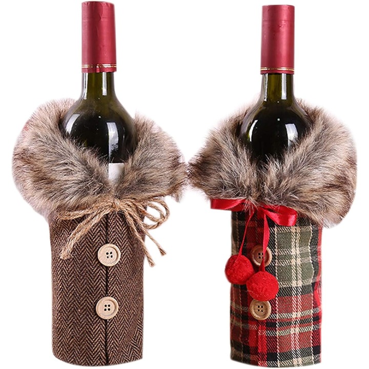 Decoratiuni pentru sticle de vin cu o nota festiva, pulover pentru sticle de vin din panza de Craciun cu guler si design de haina cu nasturi pentru un decor unic al mesei de petrecere de Craciun
