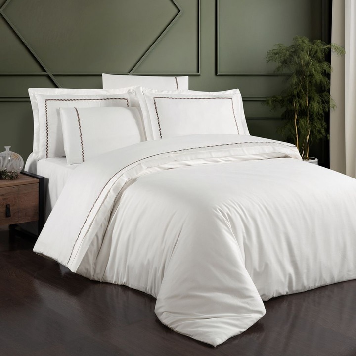 Luxus franciaágynemű hímzéssel, 100% szatén pamut, lepedő 240x260 cm, 6 db, First Choice, VIP Moonlight, Pierre Crem