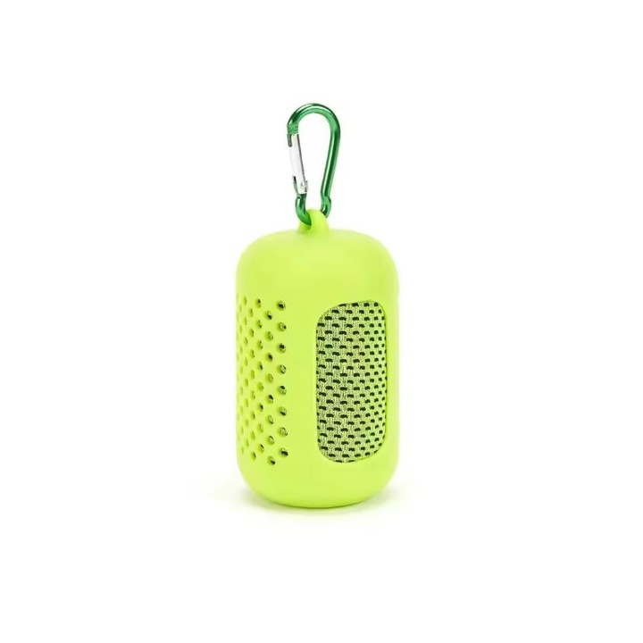 Prosop Racitor Fitness din Microfibra - Ideal pentru Sporturi si Activitati Fizice, Dimensiuni 80 cm x 30 cm, Greutate 100 g, Racire instantanee, inmuiati, stoarceti si agitati - Verde