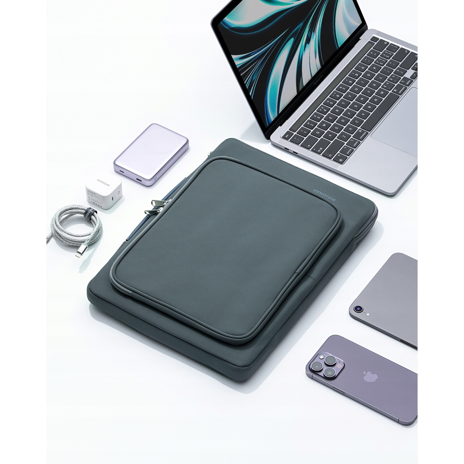 Geanta Laptop 14” Innostyle®, Impermeabila OmniProtect Eco-Friendly, Husa Ultra-Usoara si Rezistenta pentru Notebook/Ultrabook, Compatibila cu MacBook Pro/Air, Fermoare YKK, Compartimente Multiple, Protectie Antisoc, Design Ergonomic, Albastru