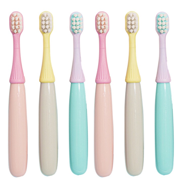 2 db-os gyermekfogkefe készlet 3 oldallal, többszínű, a fogak és az íny teljes körű ápolásához