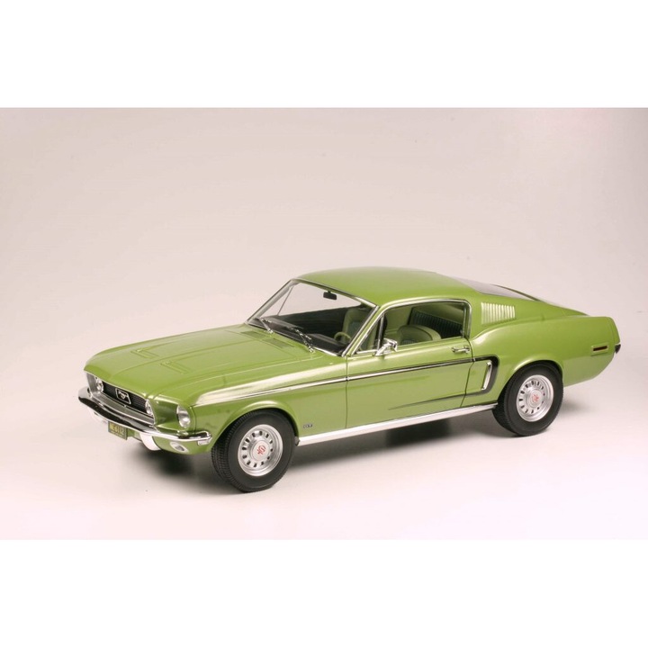 Autómodell Ford Mustang GT 1968 világoszöld metál, 1/12 Norev