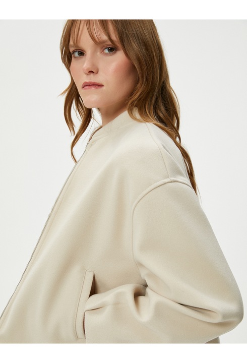 KOTON, Jacheta cu model uni si buzunare oblice 49507, Crem, 2XS