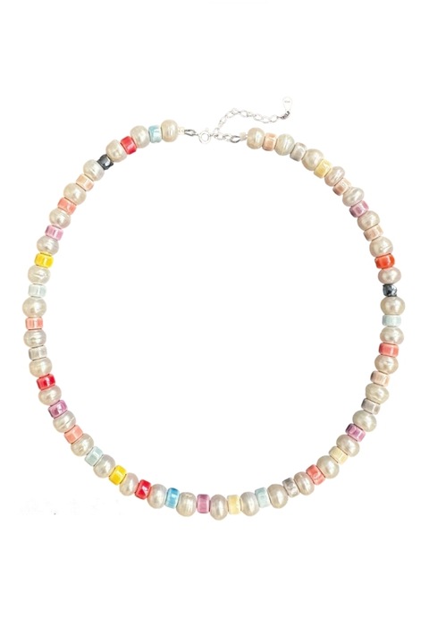 Colier la baza gatului din perle de cultura albe de 6-7 mm si margele colorate din portelan cu accesorii din Argint 925