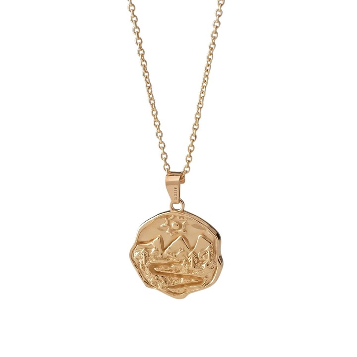 Colier talisman din argint 925 cu pandantiv munte – placat cu aur, simbol al libertatii si aventurii, inspiratie din natura, Giorre