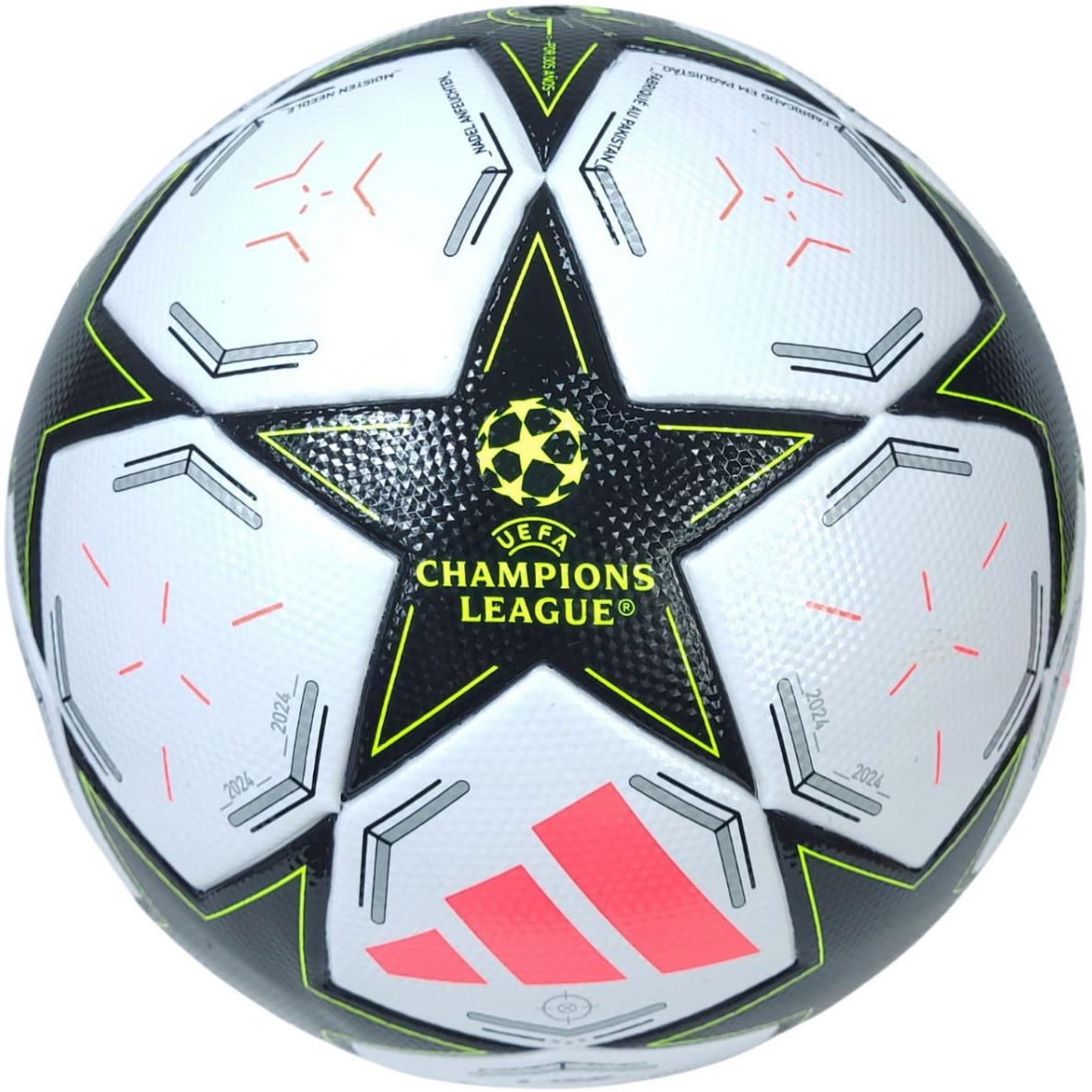 Ucl fotbal clearance