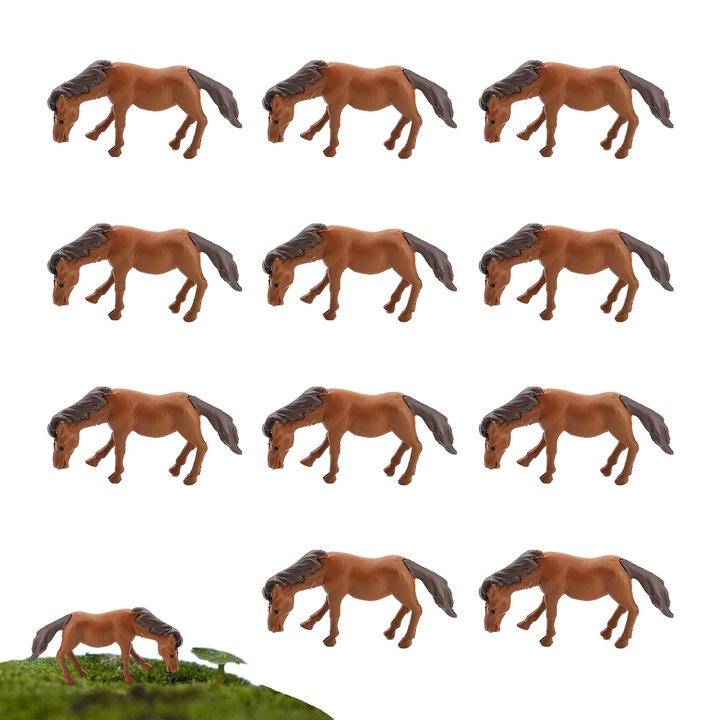 Set 16 figurine cal, Rasina, Maro si Alb, 2.4x4.5cm