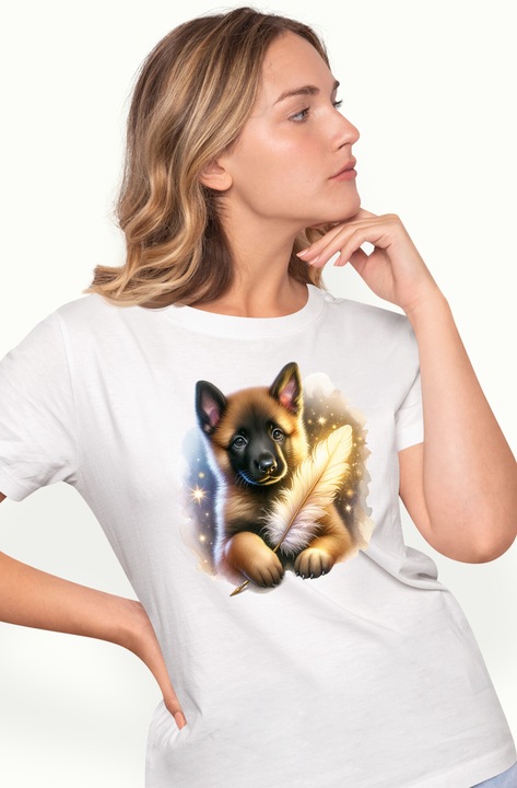 Tricou Femei cu un catel lup care tine in mana o pana "fermecata", ilustratie, stelute, curios, putin ezitant, magie, cu imprimeu pe Fata, 100% Bumbac, Alb, S